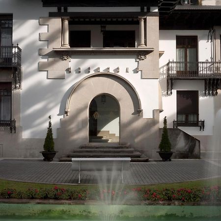 Palacio Arias Навия Екстериор снимка