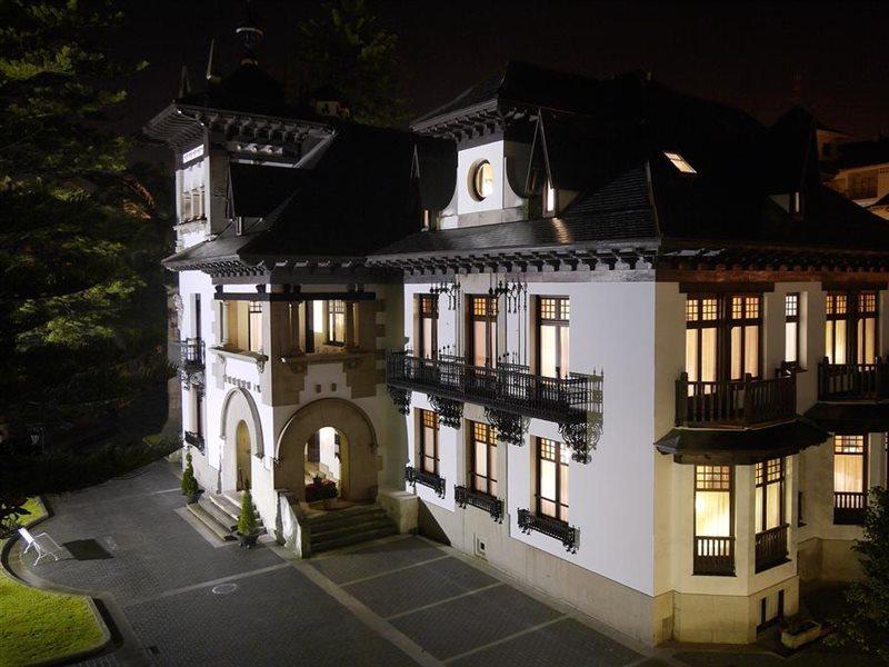 Palacio Arias Навия Екстериор снимка
