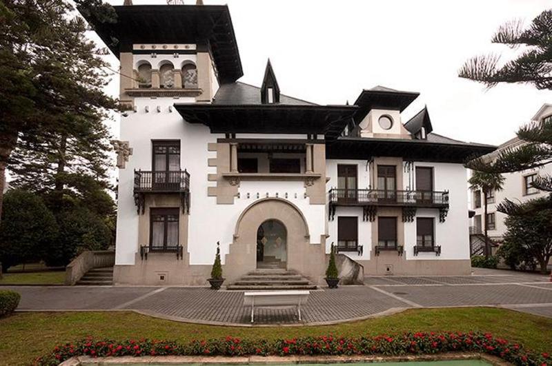 Palacio Arias Навия Екстериор снимка