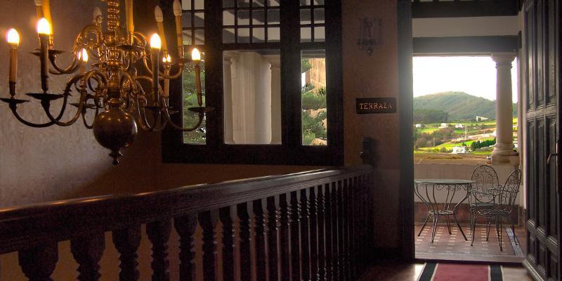 Palacio Arias Навия Екстериор снимка