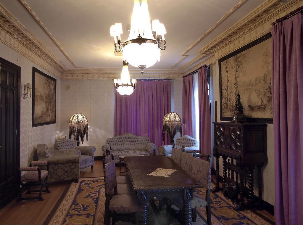 Palacio Arias Навия Екстериор снимка
